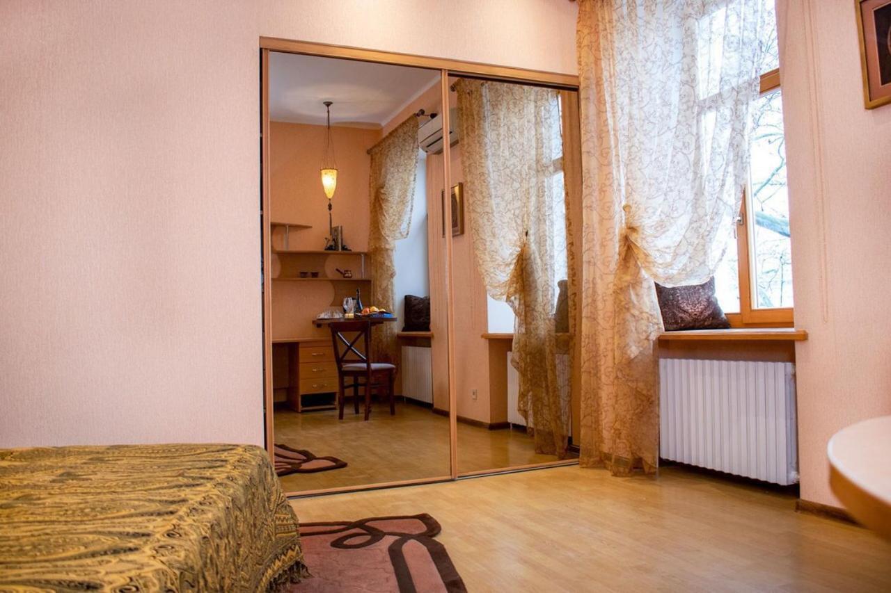 Mini-Hotel In The Very Heart Of Odessa Luaran gambar